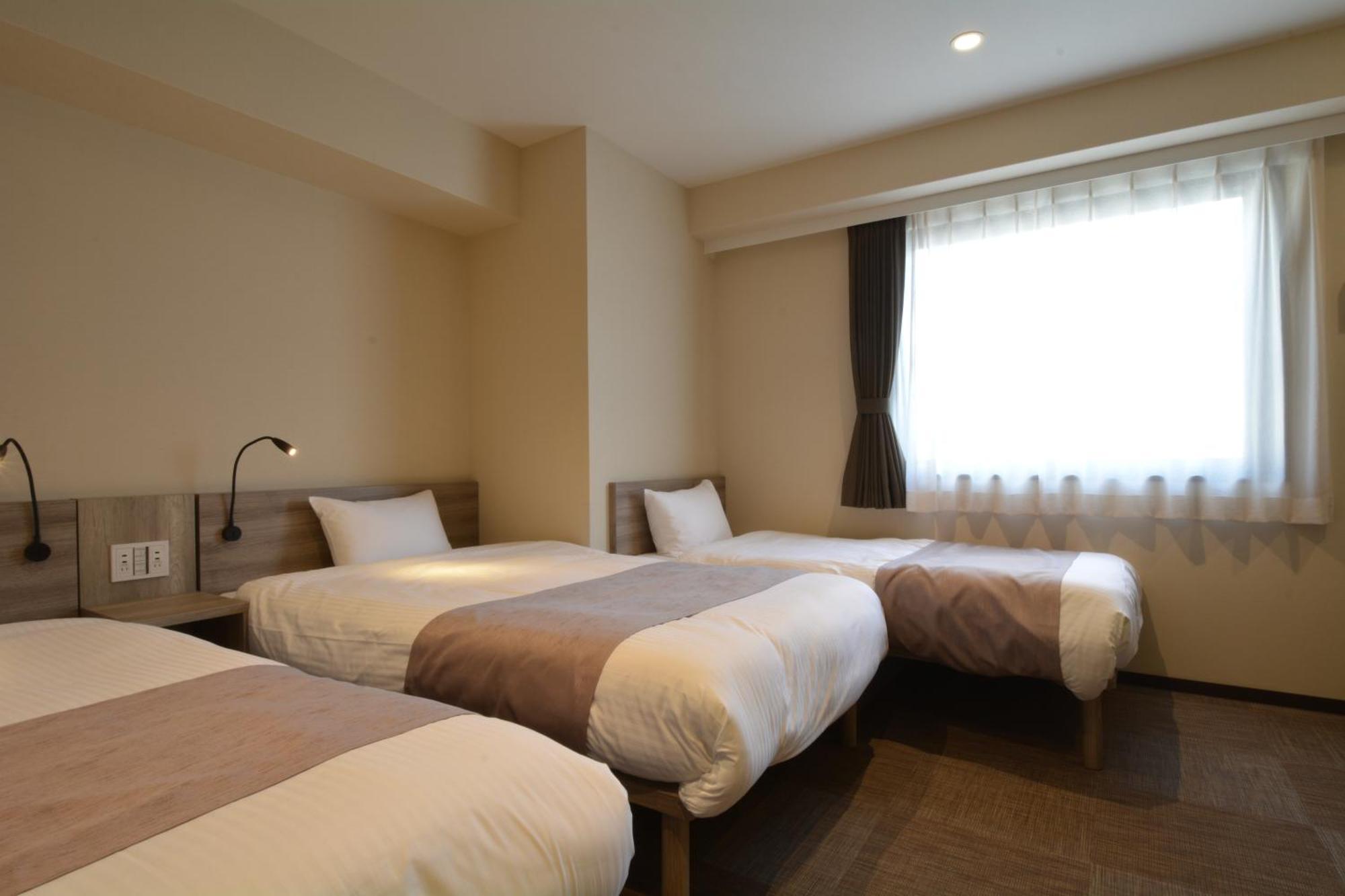 Hotel Sanrriott Shinsaibashi Osaka Exterior photo
